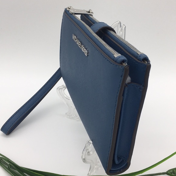 MK Jet Set Travel LG Double Zip Wristlet Leather - Picture 3 of 8